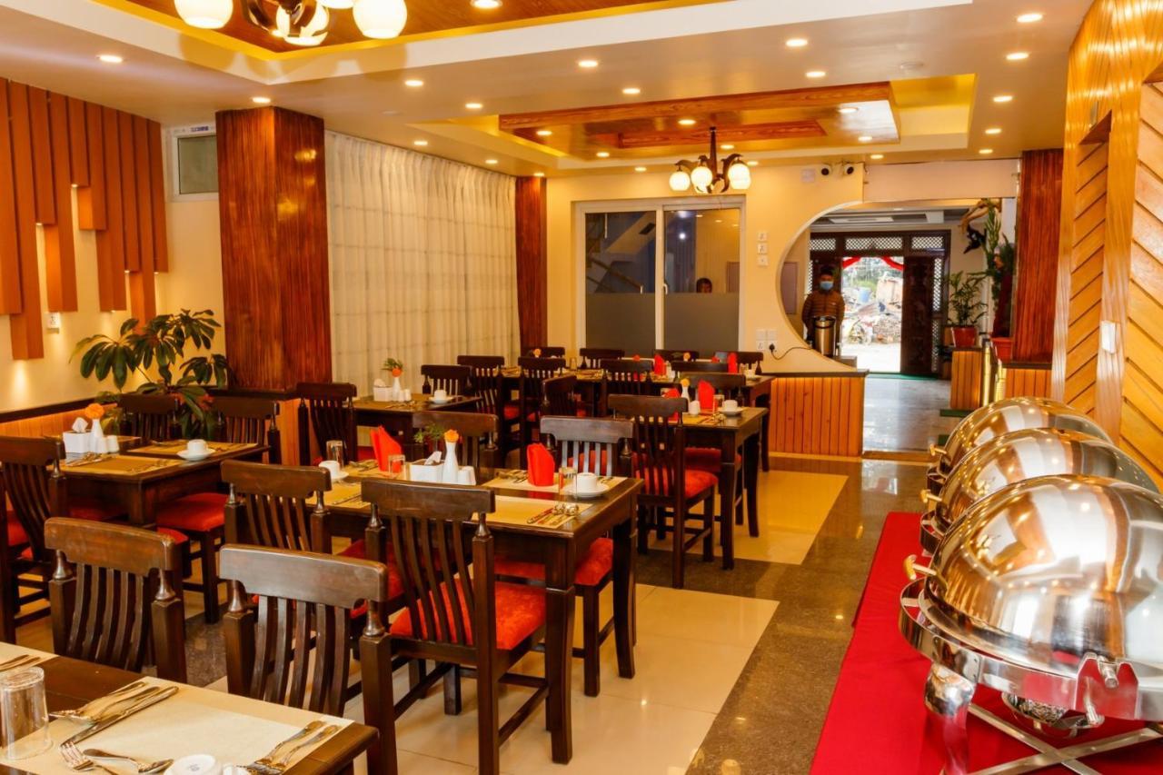 Hotel Millennium Blue à Nagarkot Extérieur photo